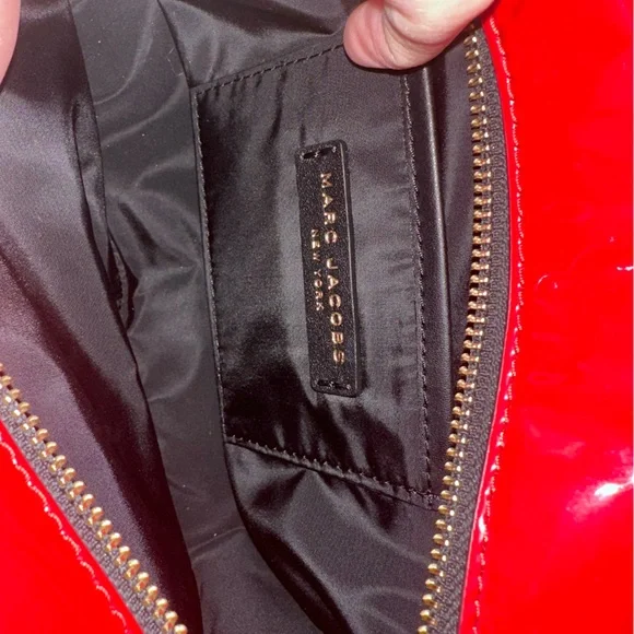 Marc Jacobs Red Patent Heart Logo Camera Crossbody Bag Limited Edition❤️ - Picture 11 of 15